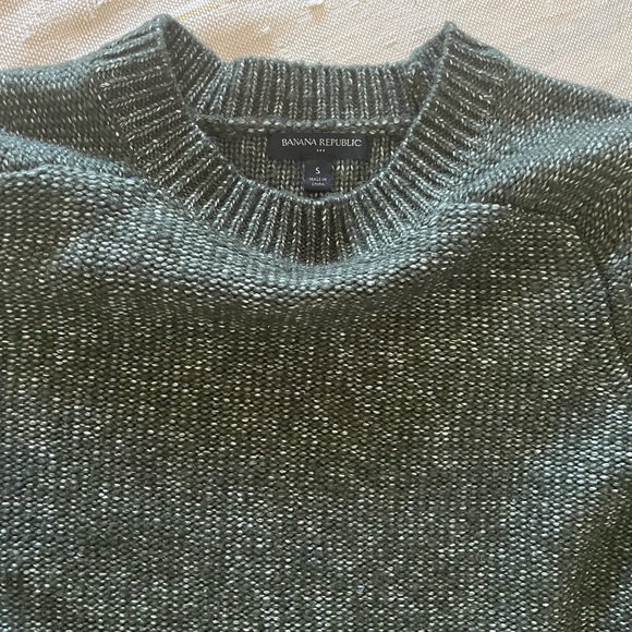 New Banana Republic pullover sweater size S in mallard green. - Picture 2 of 3